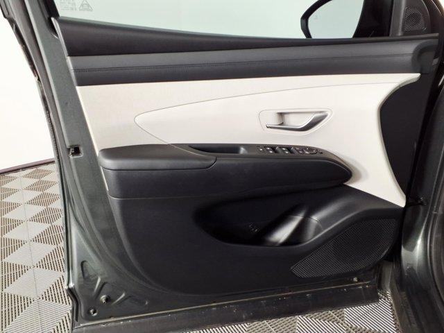 used 2025 Hyundai TUCSON Hybrid car, priced at $33,999