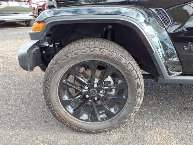 used 2025 Jeep Gladiator car, priced at $37,799