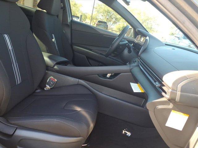 new 2026 Hyundai ELANTRA HEV car, priced at $27,201