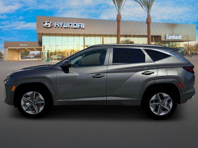 new 2026 Hyundai TUCSON Hybrid car, priced at $33,185