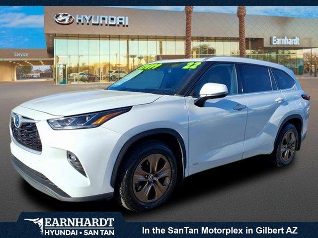 used 2022 Toyota Highlander Hybrid car, priced at $29,999