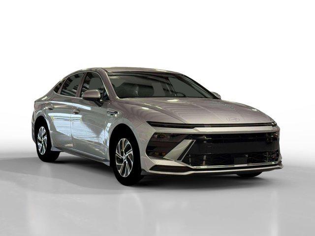new 2026 Hyundai Sonata Hybrid car, priced at $30,900