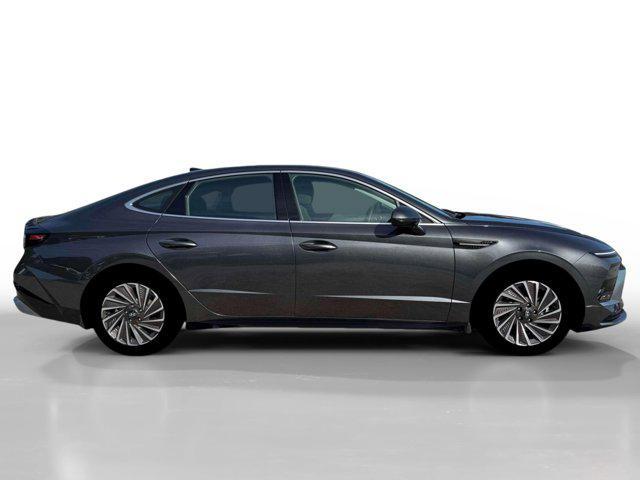 new 2026 Hyundai Sonata Hybrid car, priced at $34,335