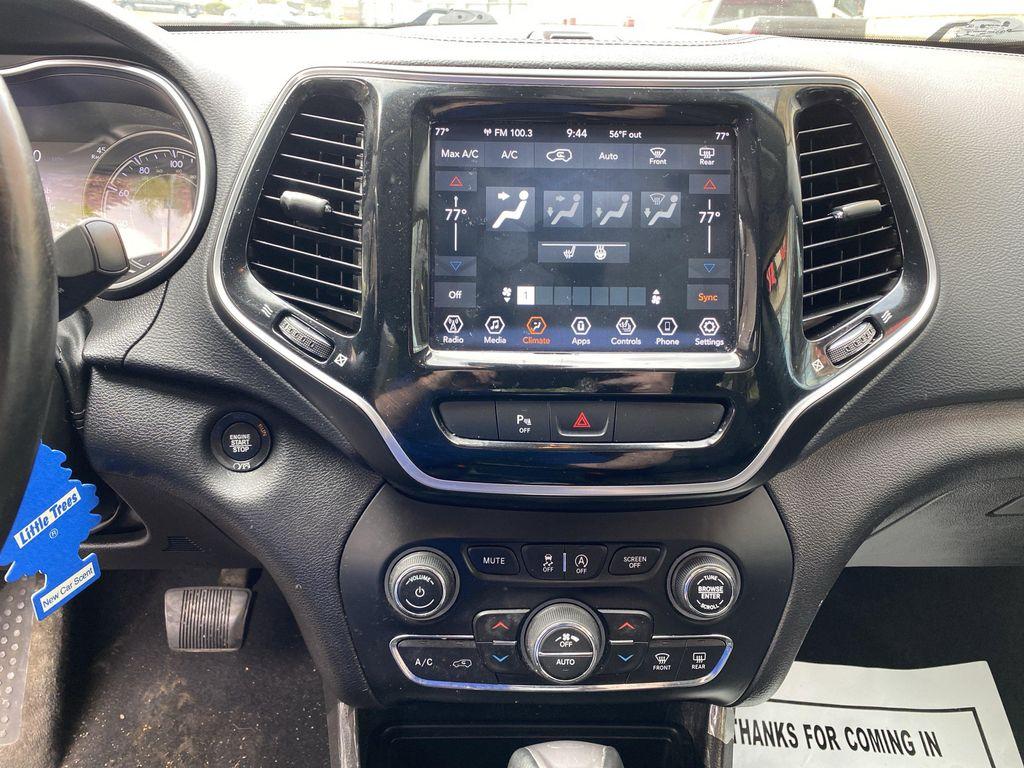 used 2019 Jeep Cherokee car
