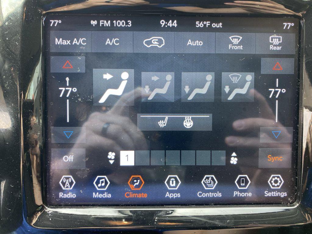 used 2019 Jeep Cherokee car