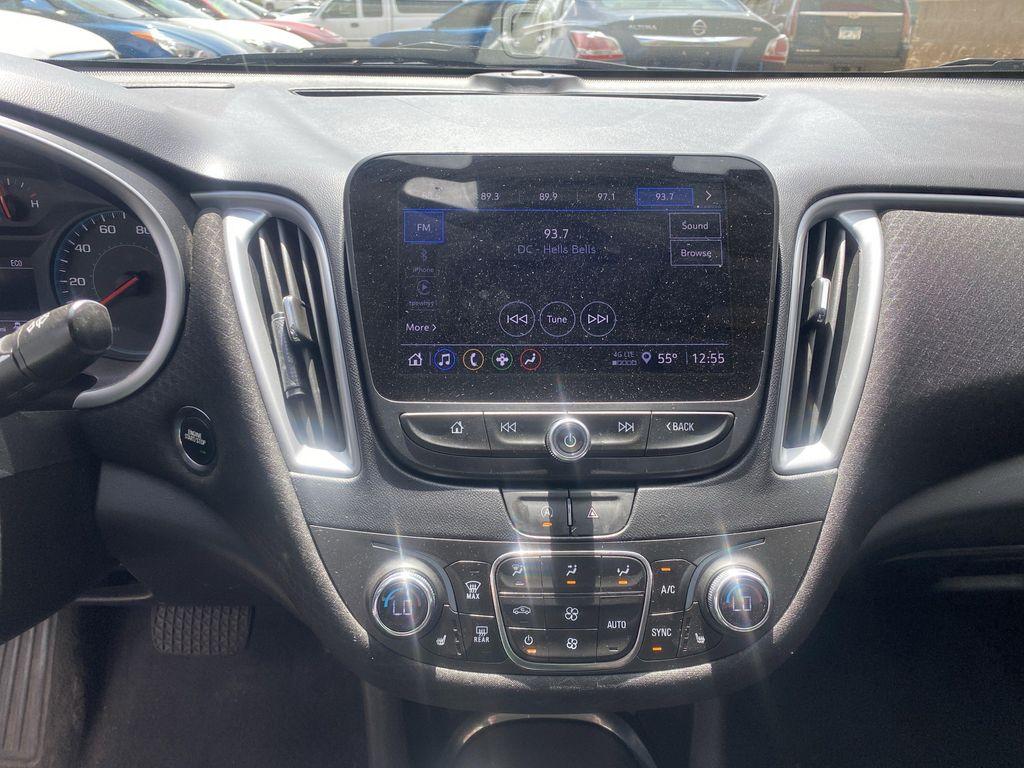 used 2023 Chevrolet Malibu car