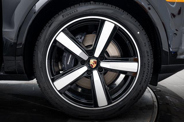 new 2026 Porsche Cayenne car, priced at $117,970