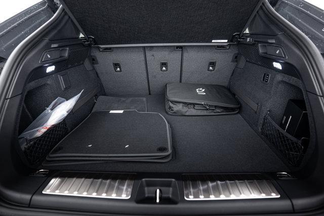 new 2026 Porsche Macan car