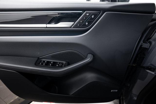 new 2026 Porsche Macan car