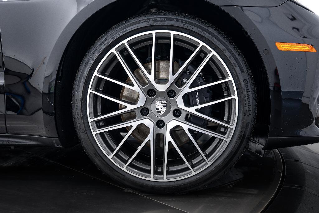 new 2026 Porsche Panamera car, priced at $135,550