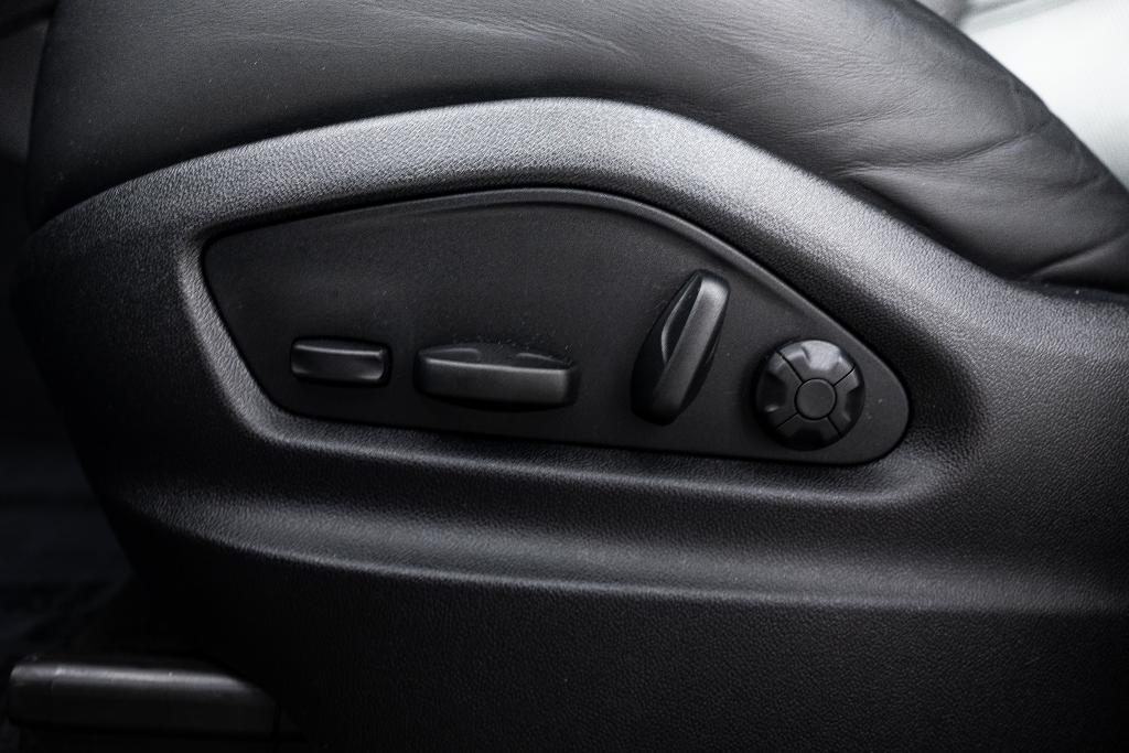 used 2022 Porsche Cayenne car, priced at $62,991