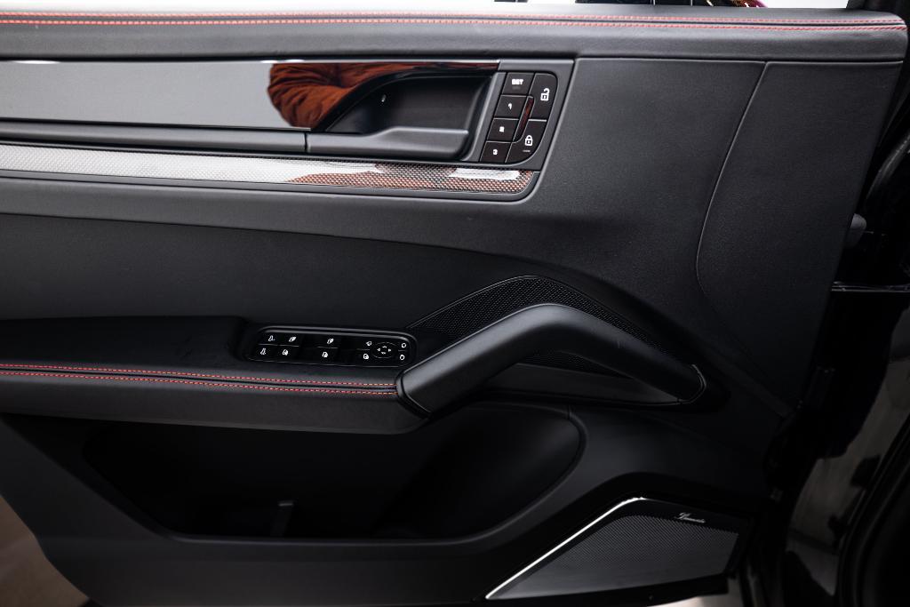 new 2025 Porsche Cayenne car, priced at $229,985