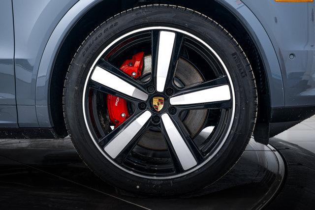 new 2026 Porsche Cayenne car, priced at $152,180