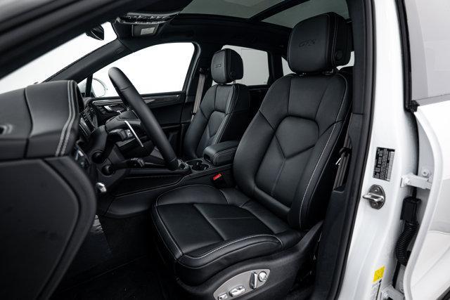 new 2026 Porsche Macan car