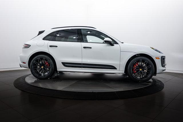 new 2026 Porsche Macan car