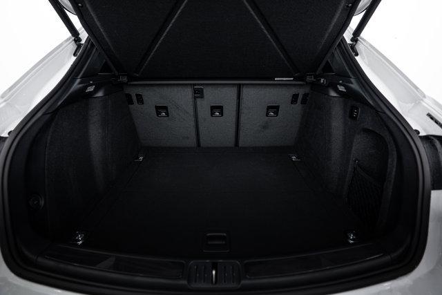 new 2026 Porsche Macan car