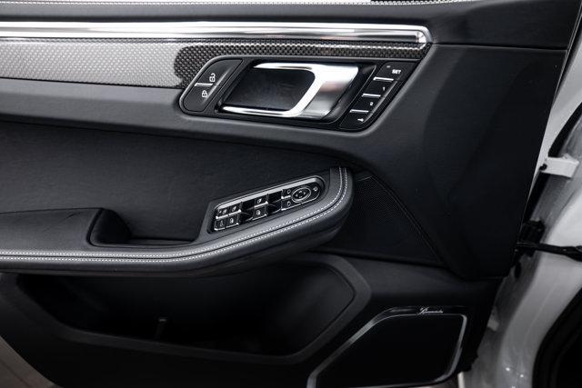 new 2026 Porsche Macan car