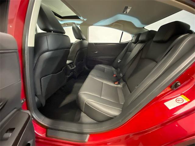 used 2019 Lexus ES 350 car, priced at $27,490
