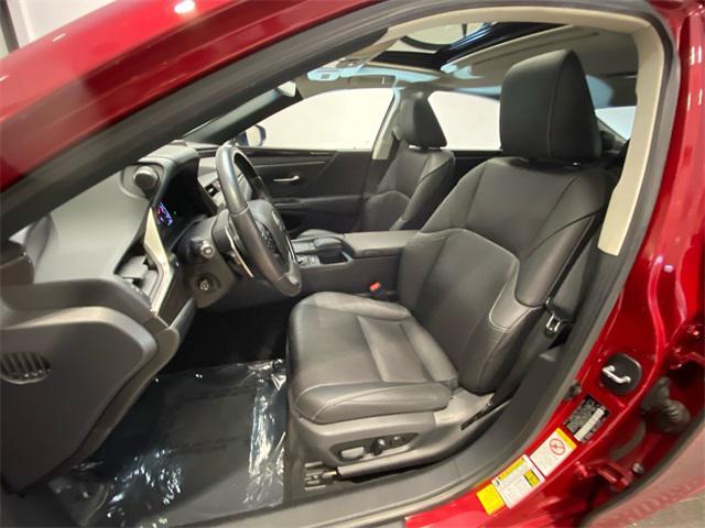 used 2019 Lexus ES 350 car, priced at $27,490