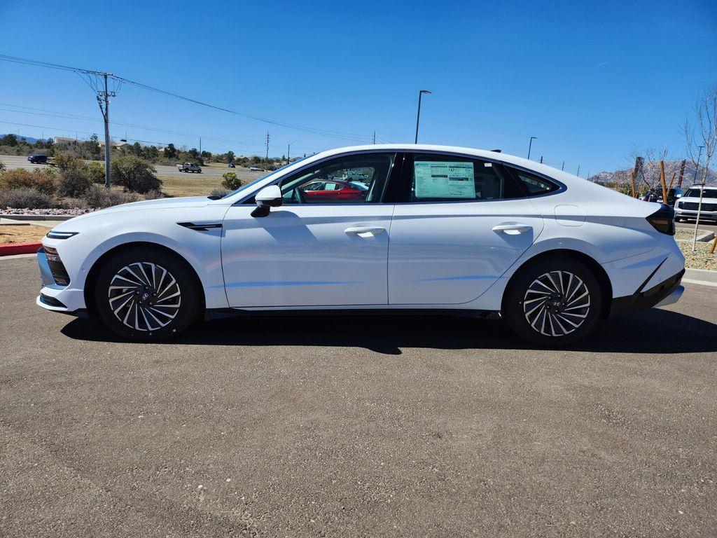 new 2026 Hyundai Sonata Hybrid car, priced at $37,447