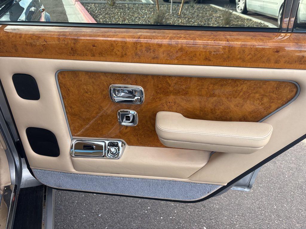 used 1996 Rolls-Royce Silver Spur IV car, priced at $37,500