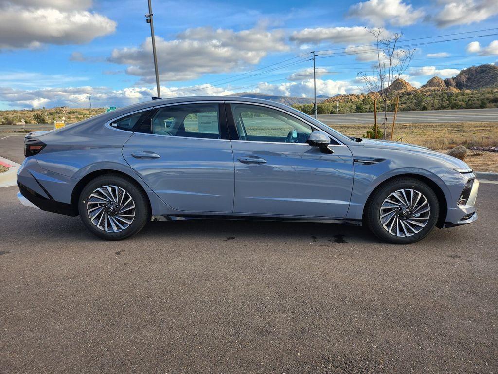 new 2026 Hyundai Sonata Hybrid car, priced at $31,396