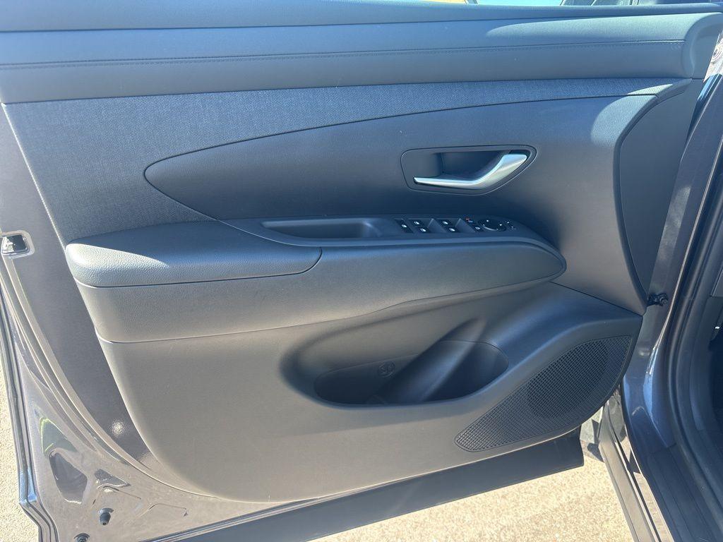 used 2025 Hyundai TUCSON Hybrid car, priced at $34,649