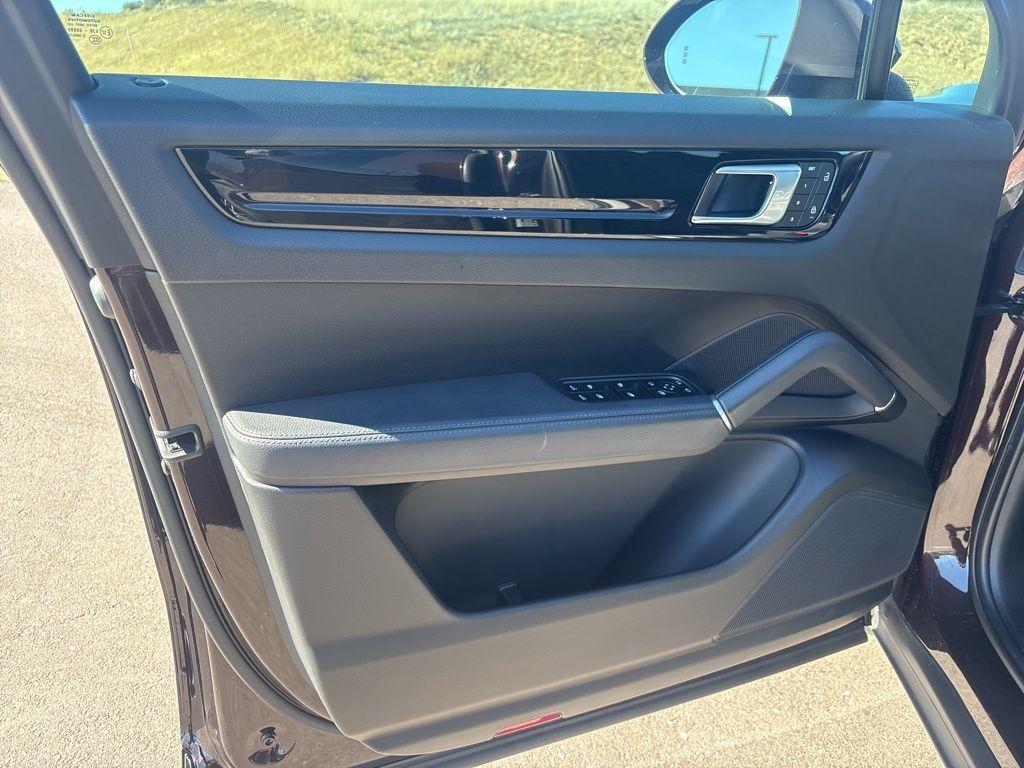 used 2023 Porsche Cayenne car, priced at $63,825