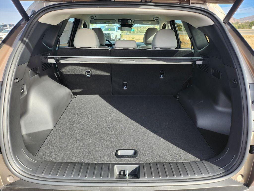 new 2026 Hyundai TUCSON Hybrid car, priced at $34,218