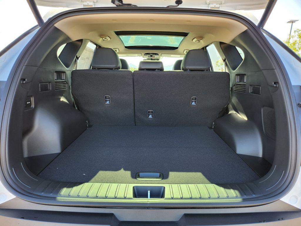 new 2026 Hyundai TUCSON Hybrid car, priced at $41,433