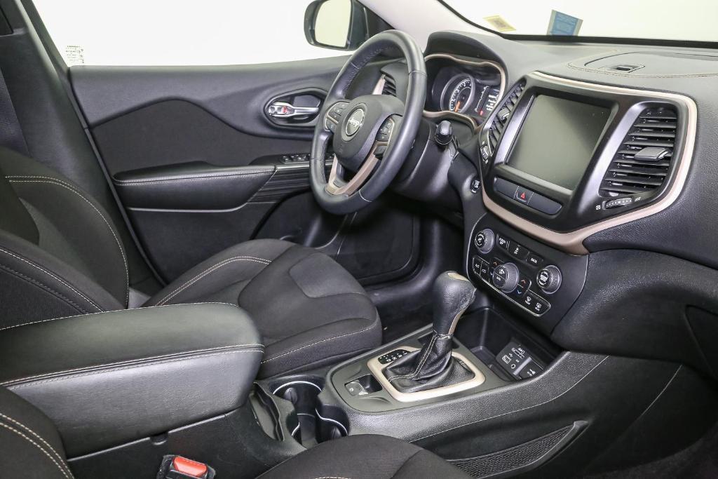 used 2016 Jeep Cherokee car, priced at $12,773