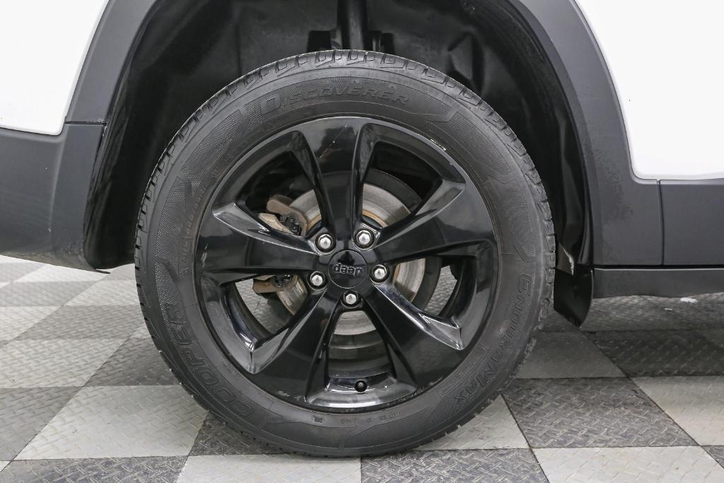 used 2016 Jeep Cherokee car, priced at $12,773