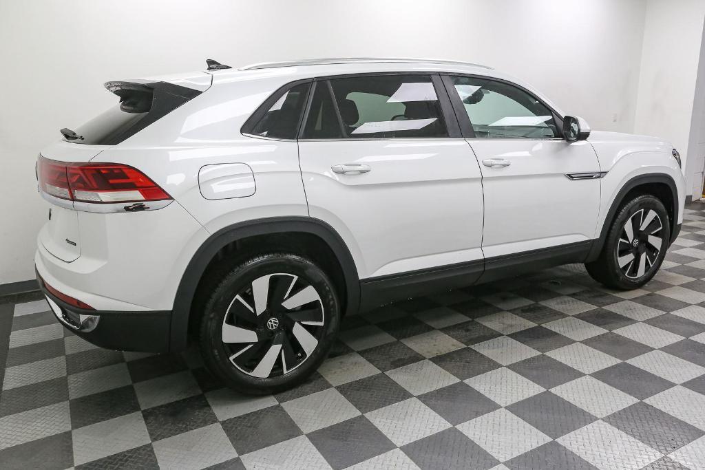 new 2026 Volkswagen Atlas Cross Sport car, priced at $44,952
