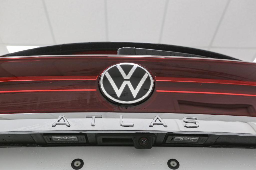 new 2026 Volkswagen Atlas Cross Sport car, priced at $44,952