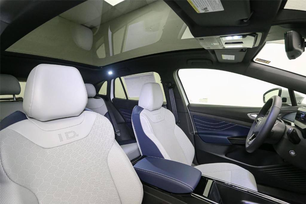 new 2025 Volkswagen ID.4 car, priced at $51,270