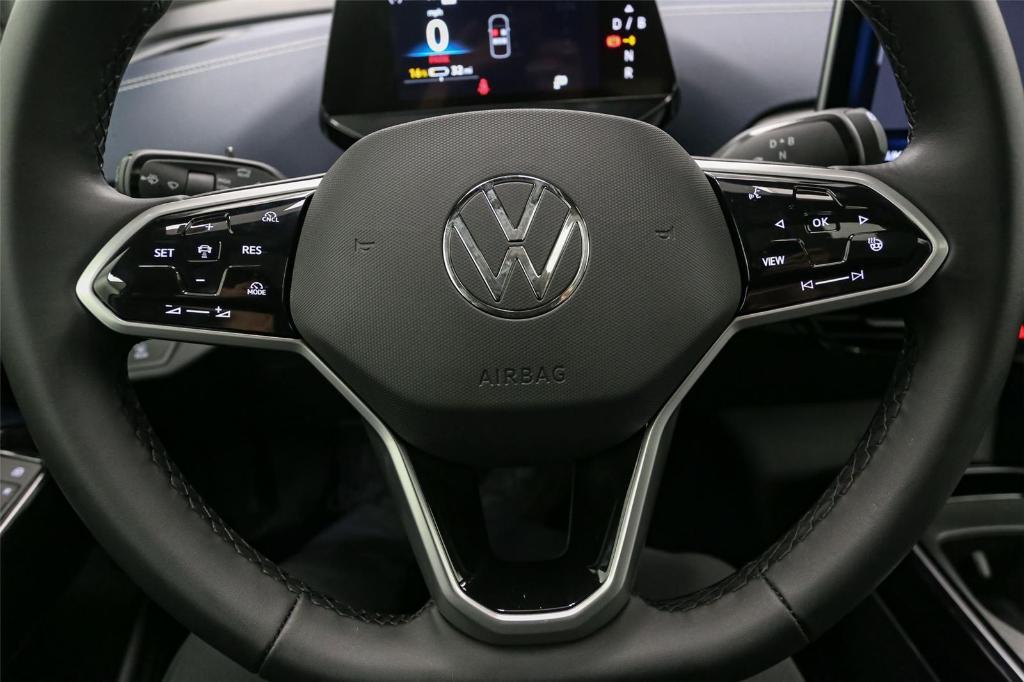 new 2025 Volkswagen ID.4 car, priced at $51,270