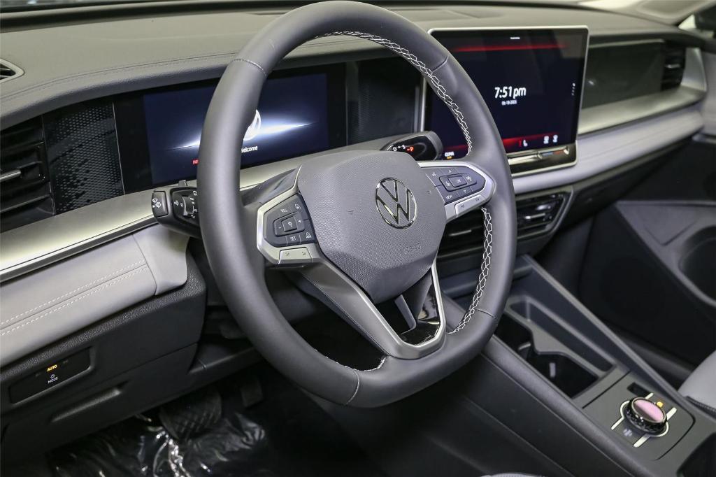 new 2025 Volkswagen Tiguan car, priced at $30,781