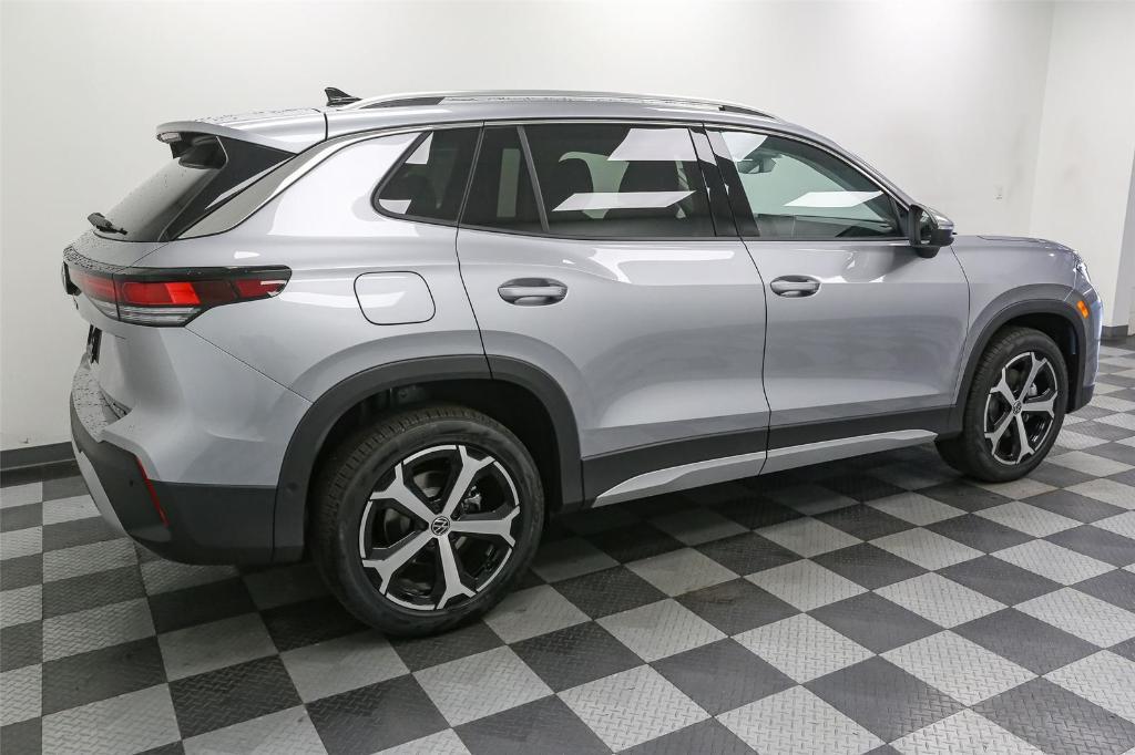 new 2025 Volkswagen Tiguan car, priced at $30,781