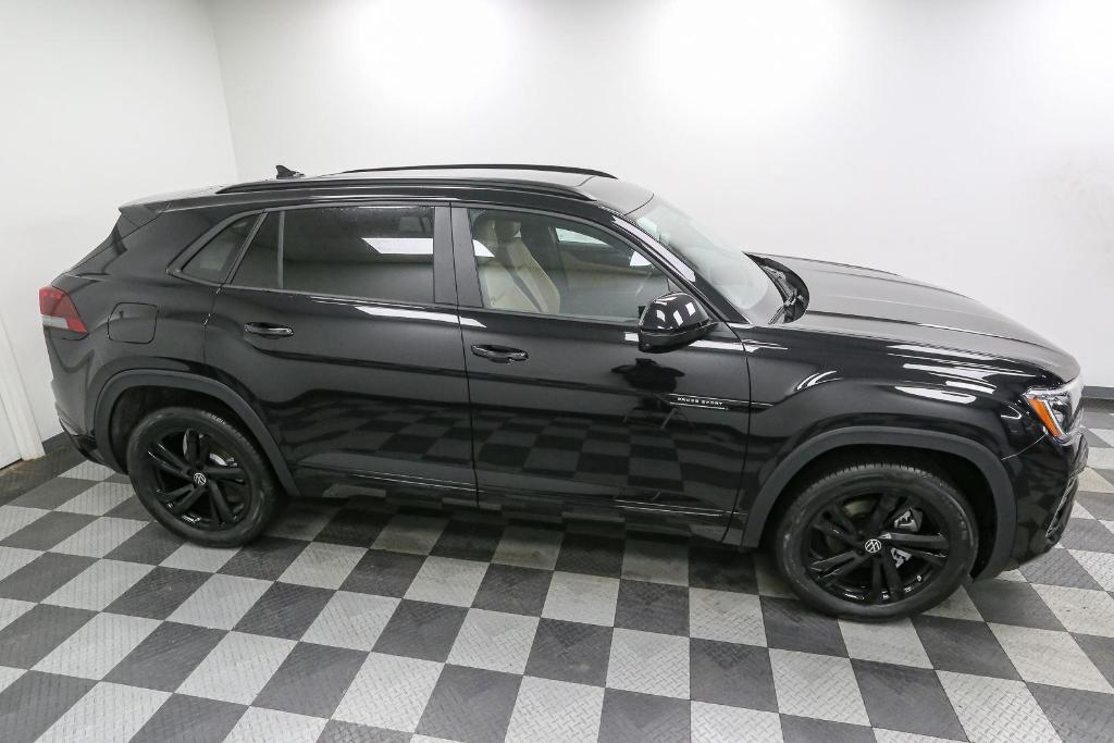 new 2026 Volkswagen Atlas Cross Sport car, priced at $49,435