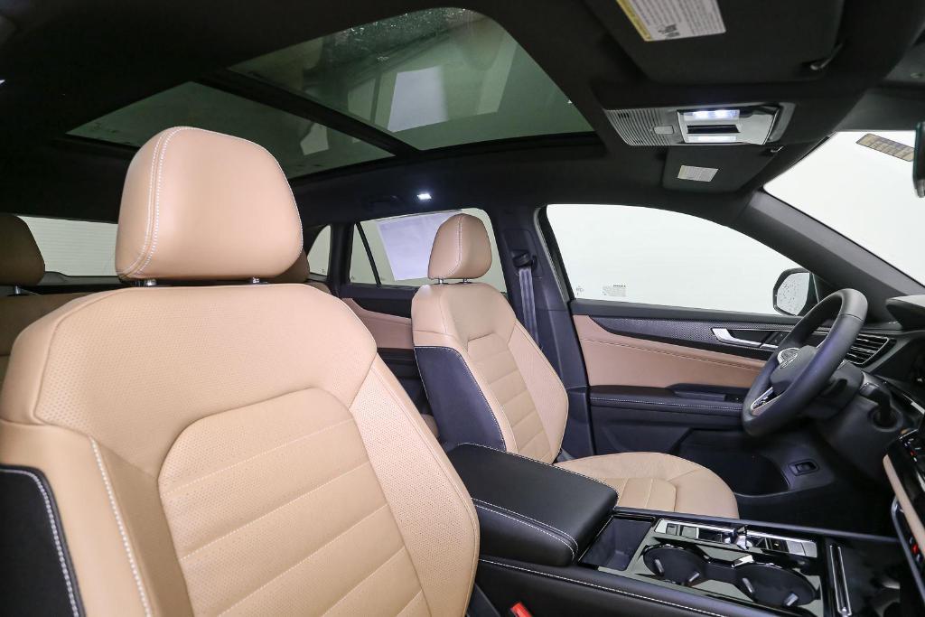 new 2026 Volkswagen Atlas Cross Sport car, priced at $49,435