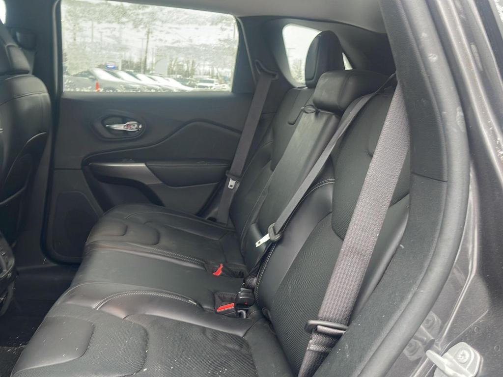 used 2020 Jeep Cherokee car, priced at $20,397