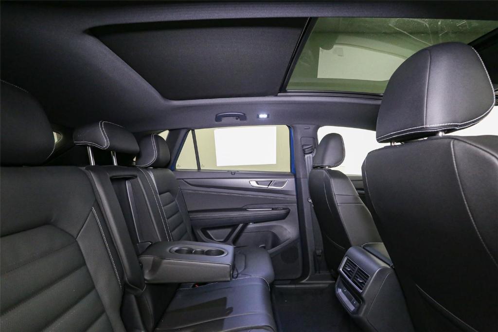 new 2026 Volkswagen Atlas Cross Sport car, priced at $49,435