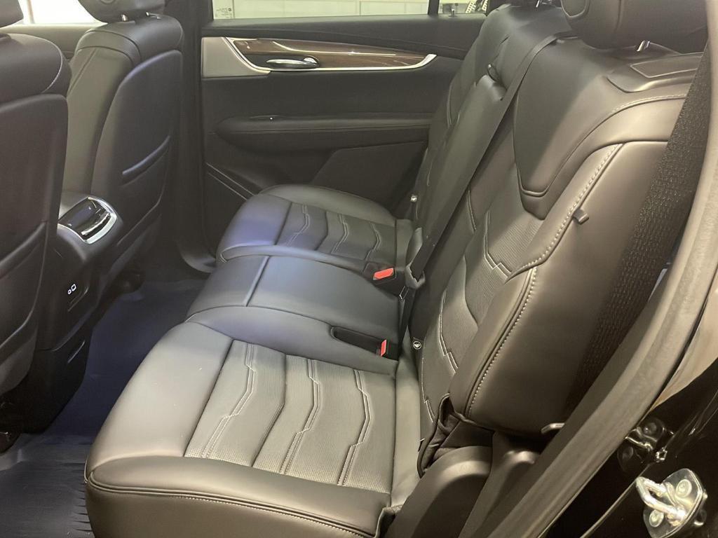 used 2024 Cadillac XT6 car, priced at $45,995