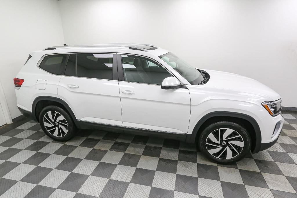 new 2026 Volkswagen Atlas car, priced at $48,853