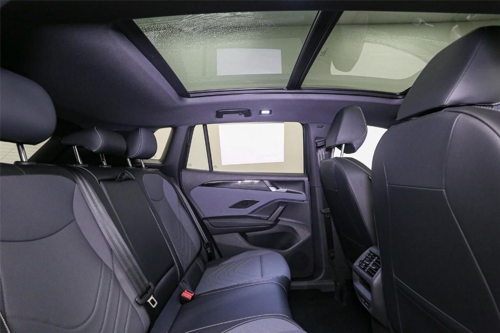 new 2026 Volkswagen Tiguan car, priced at $39,437