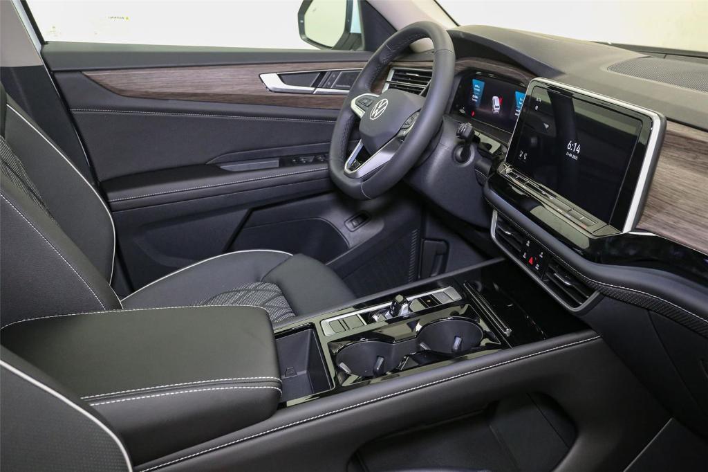 new 2026 Volkswagen Atlas car, priced at $52,663