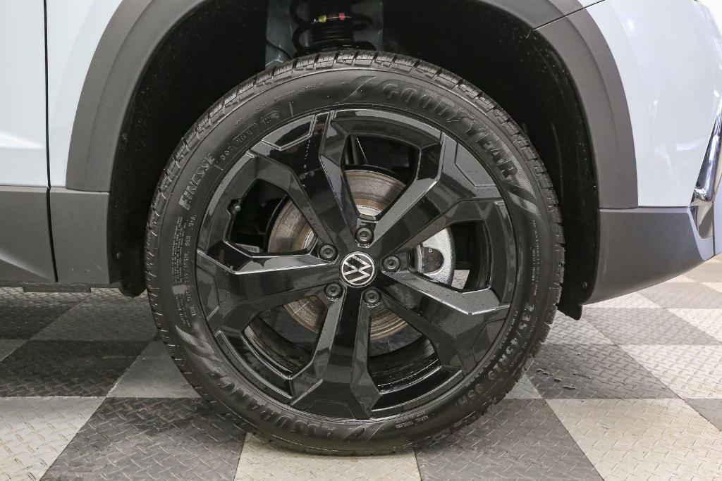 new 2026 Volkswagen Taos car, priced at $33,369