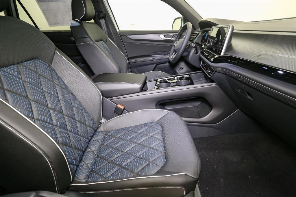 new 2026 Volkswagen Atlas Cross Sport car, priced at $52,623