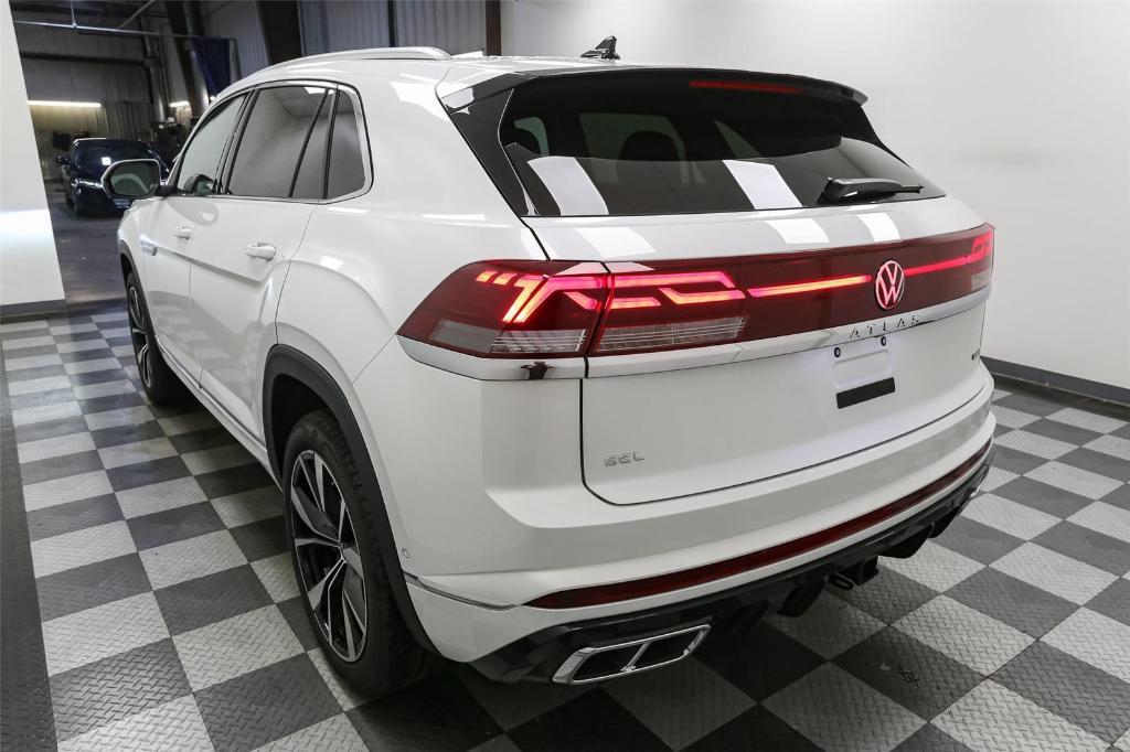 new 2026 Volkswagen Atlas Cross Sport car, priced at $52,623