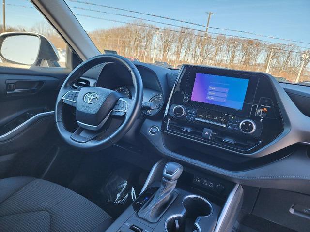 used 2023 Toyota Highlander car, priced at $33,779